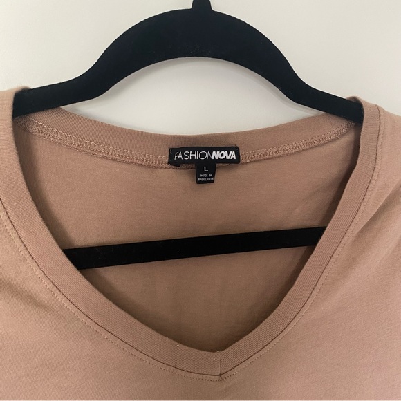 Women’s V Neck Cropped Short Sleeve Tee, Large, Mocha NWOT - Picture 6 of 8